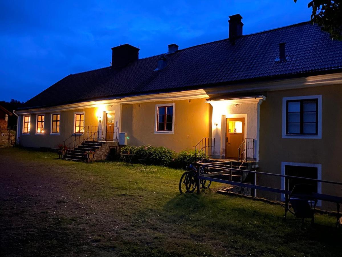 Maison d'hôtes Eds Bruk Basecamp à Edsbruk Extérieur photo